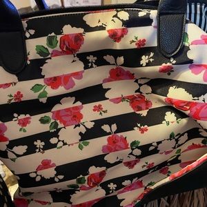Betsy Johnson Shoulder floral bag